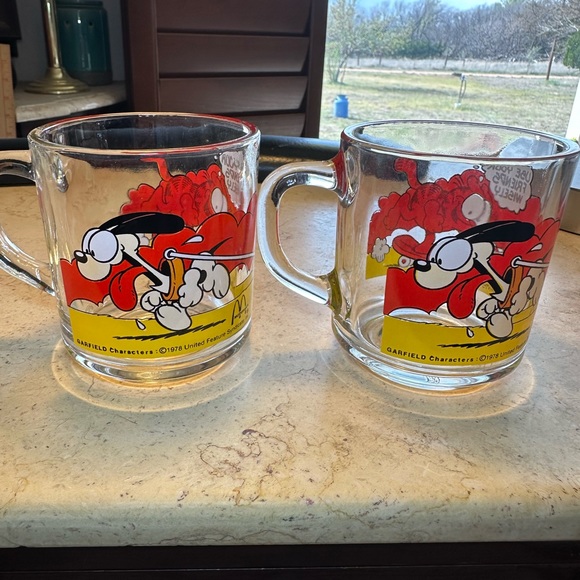 Vintage McDonalds Mugs - Picture 6 of 14